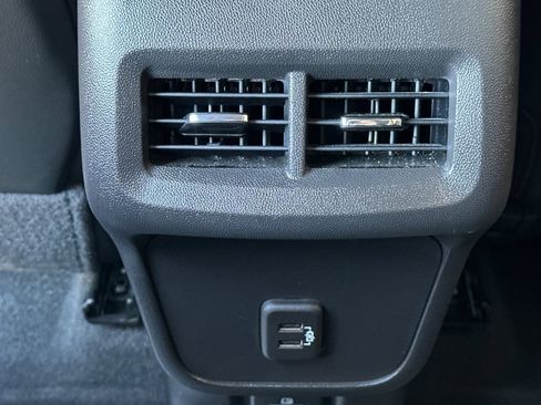 Certified 2023 GMC Terrain SLT w/ Elevation Edition FWD image 15