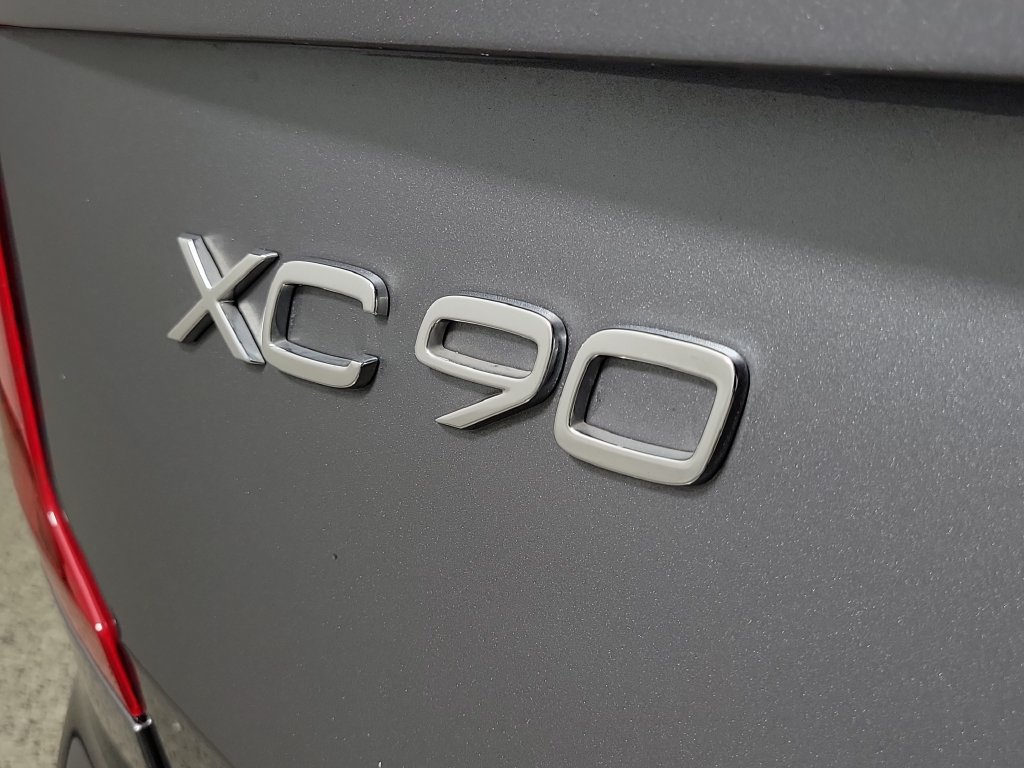Used 2020 Volvo XC90 T5 Momentum w/ Protection Package Premier FWD image 6