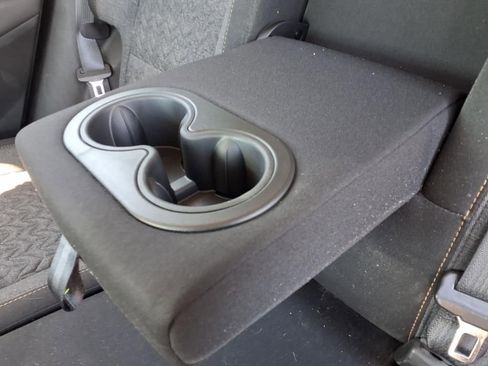 Used 2022 Chevrolet Equinox LT image 8