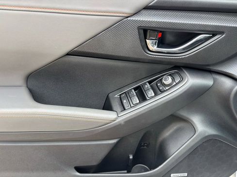 Used 2025 Subaru Crosstrek 2.5i Limited w/ Popular Package #3A image 32