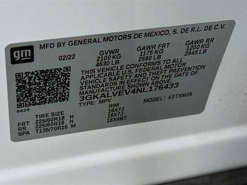 Used 2022 GMC Terrain SLT image 12