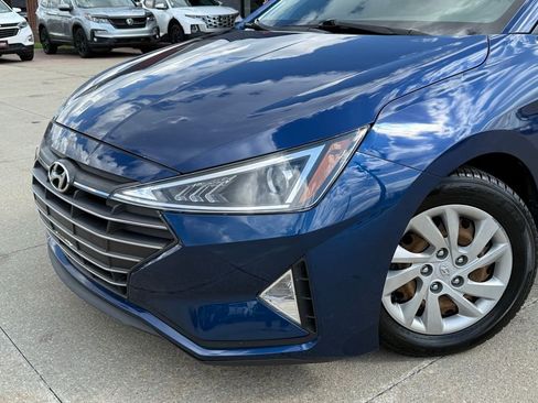 Used 2020 Hyundai Elantra SE image 20