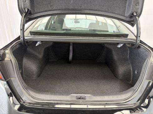 Used 2025 Nissan Altima 2.5 S FWD image 13