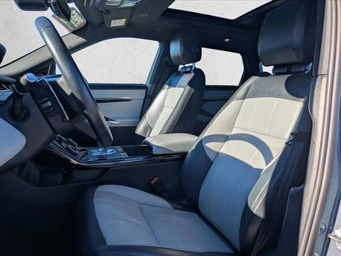 Used 2023 Land Rover Range Rover Evoque R-Dynamic S image 16