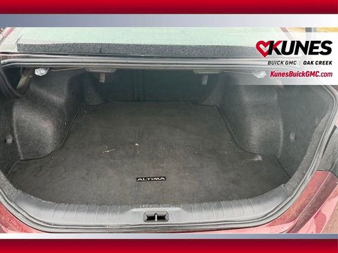 Used 2025 Nissan Altima 2.5 SV image 4