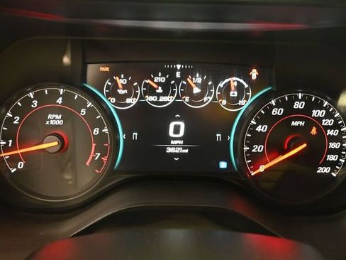Used 2017 Chevrolet Camaro SS RWD image 31