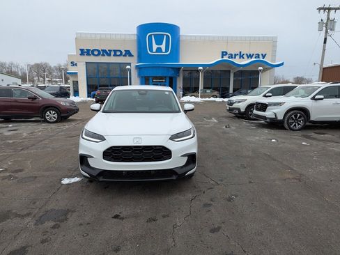 New 2026 Honda HR-V LX image 8