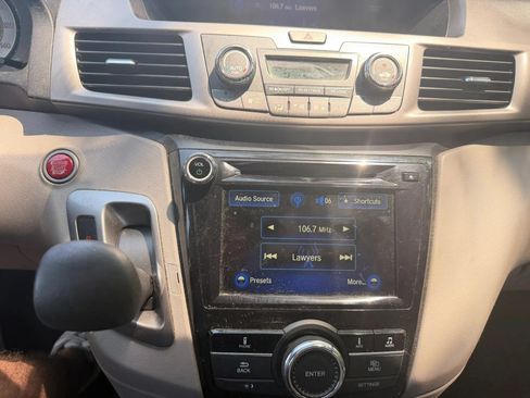 Used 2016 Honda Odyssey EX image 26