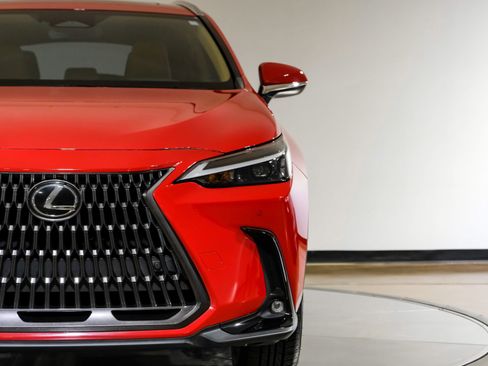 Used 2024 Lexus NX 250 FWD w/ Premium Package image 49