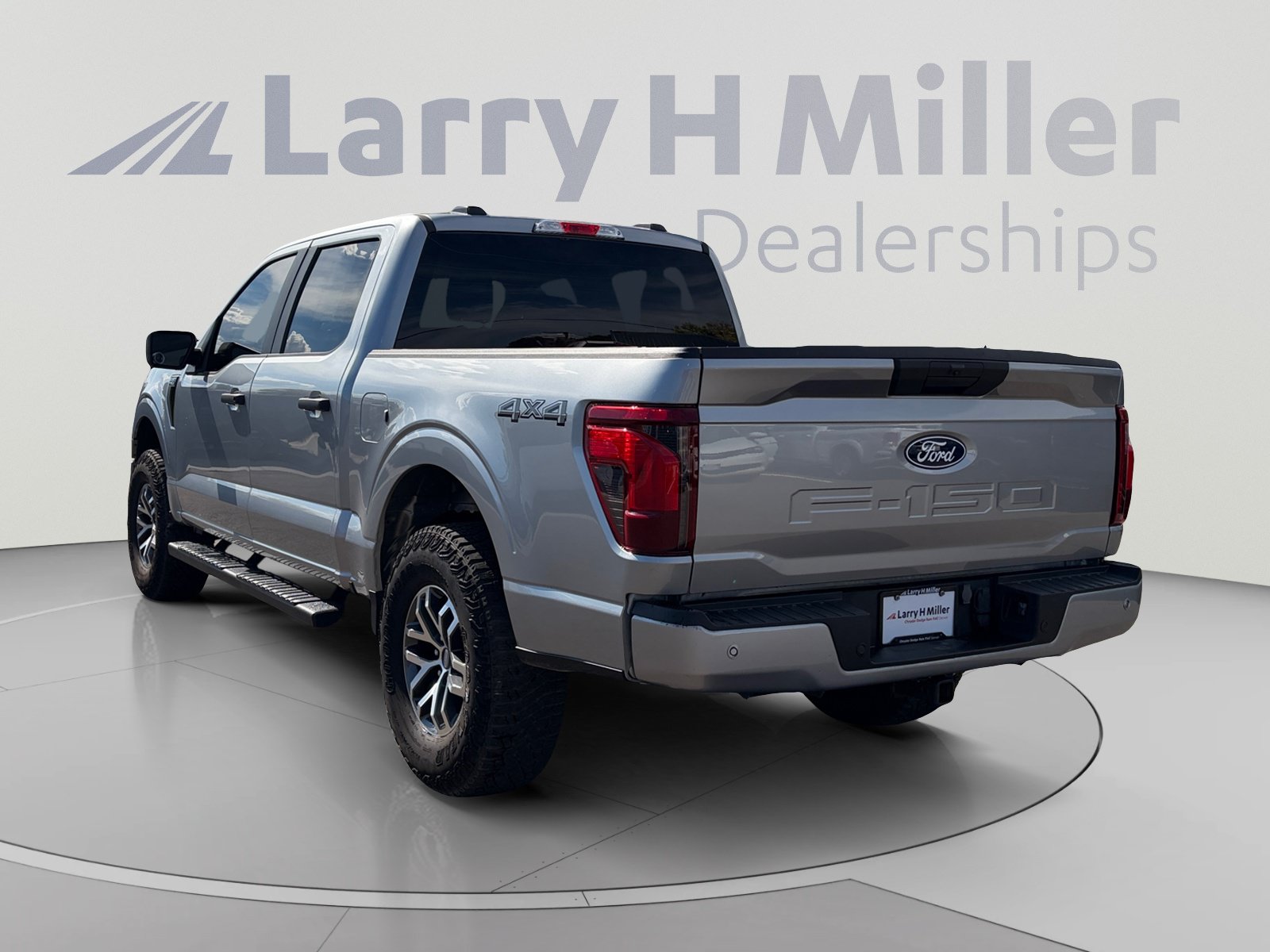 Used 2024 Ford F150 STX AWD/4WD image 3