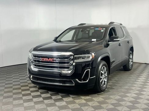 Used 2023 GMC Acadia SLT image 3