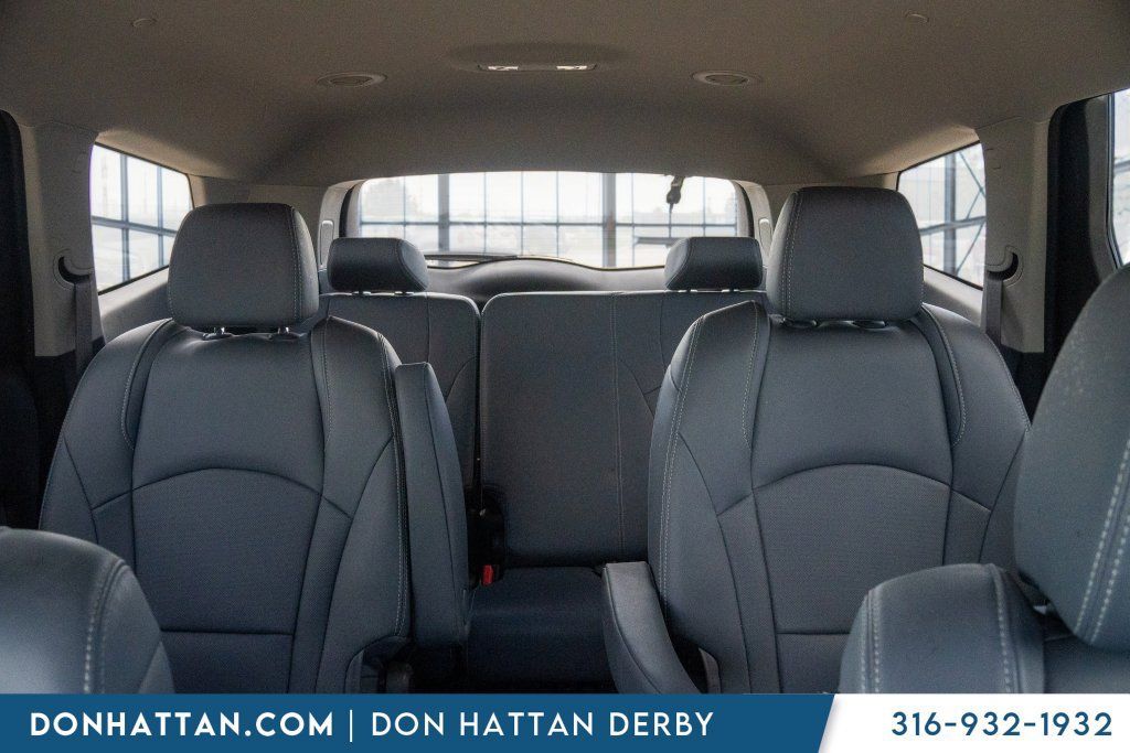 Used 2020 Buick Enclave Premium AWD/4WD image 22
