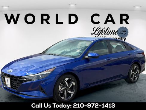 Used 2023 Hyundai Elantra SEL w/ Convenience Package FWD image 3