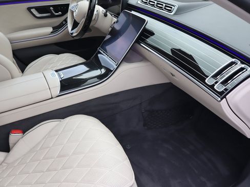 Used 2023 Mercedes-Benz S 580 4MATIC Sedan image 19