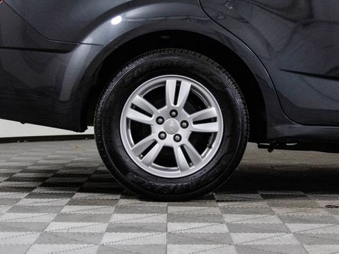 Used 2014 Chevrolet Sonic LT image 41