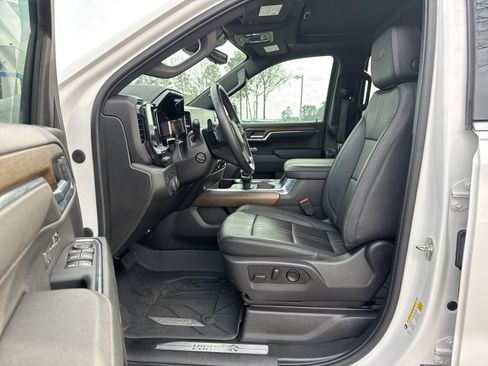 Used 2024 Chevrolet Silverado 1500 High Country w/ High Country Premium Package image 24