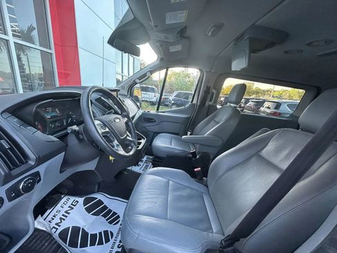 Used 2015 Ford Transit 150 XLT RWD image 10