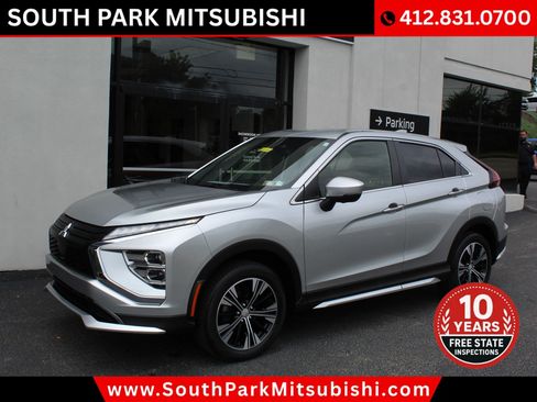 Used 2022 Mitsubishi Eclipse Cross AWD image 2
