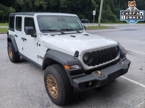 Used 2026 Jeep Wrangler Unlimited Sport AWD/4WD image 1