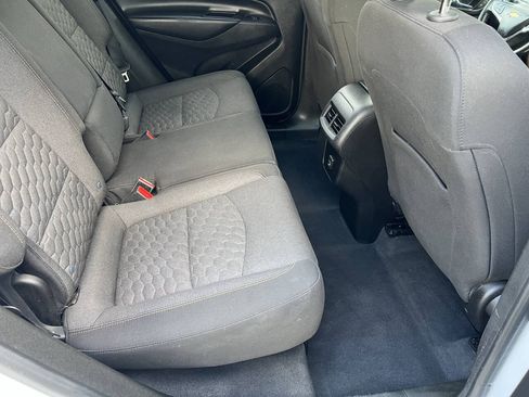 Used 2019 Chevrolet Equinox LT FWD image 11