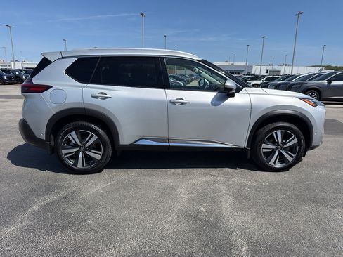 Certified 2021 Nissan Rogue Platinum AWD/4WD image 4