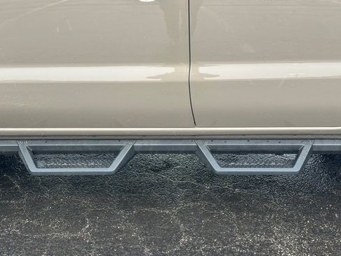 Used 2023 Nissan Frontier PRO-4X w/ Technology Package image 11