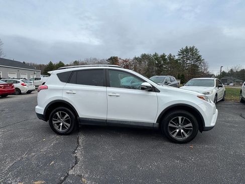 Used 2016 Toyota RAV4 XLE image 13
