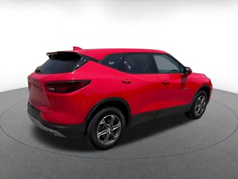 Used 2025 Chevrolet Blazer LT FWD image 12