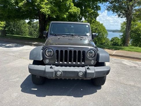 Used 2014 Jeep Wrangler Unlimited Sport w/ Quick Order Package 24S AWD/4WD image 2