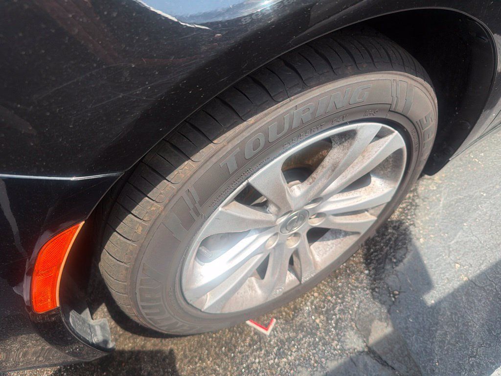 Used 2017 Chrysler 200 LX w/ Touring Convenience Group FWD image 7