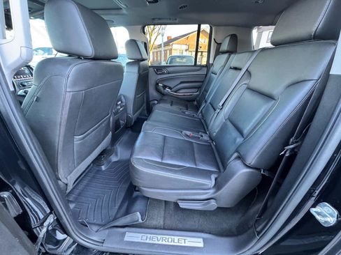 Used 2016 Chevrolet Suburban LT w/ Luxury Package AWD/4WD image 5