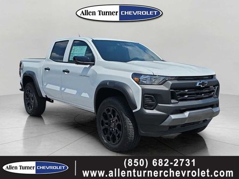 New 2026 Chevrolet Colorado Trail Boss AWD/4WD image 1