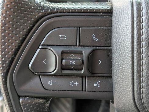 Used 2025 Toyota Tacoma SR5 AWD/4WD image 12