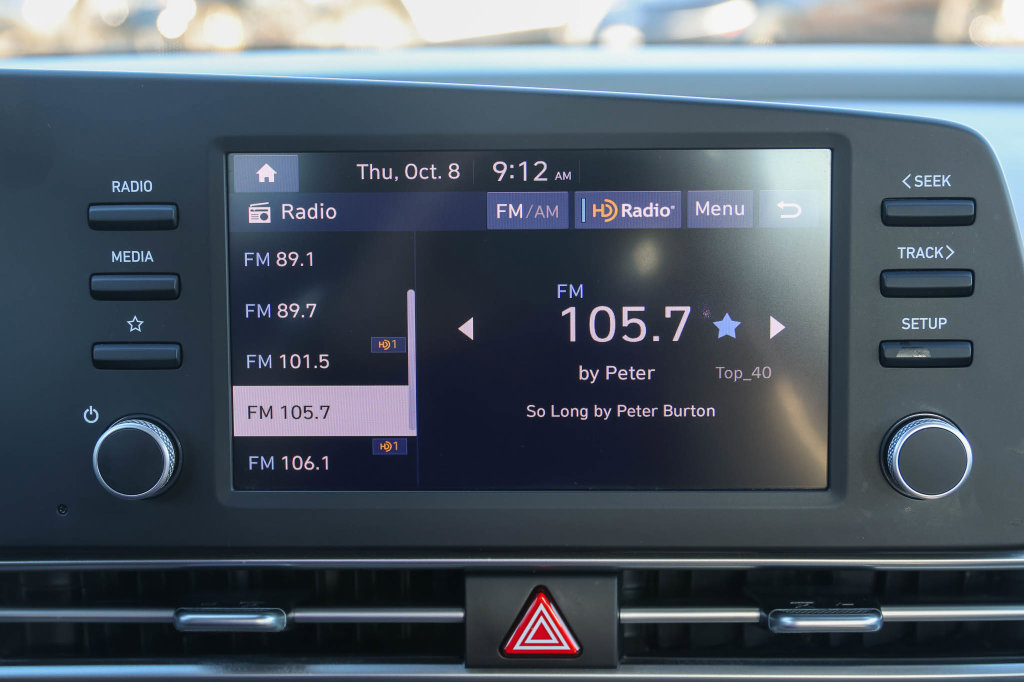 Used 2025 Hyundai Elantra Hybrid FWD image 24