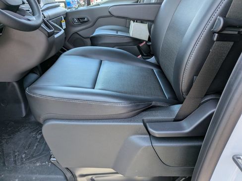 New 2026 Ford Transit 250 148 Medium Roof RWD image 19