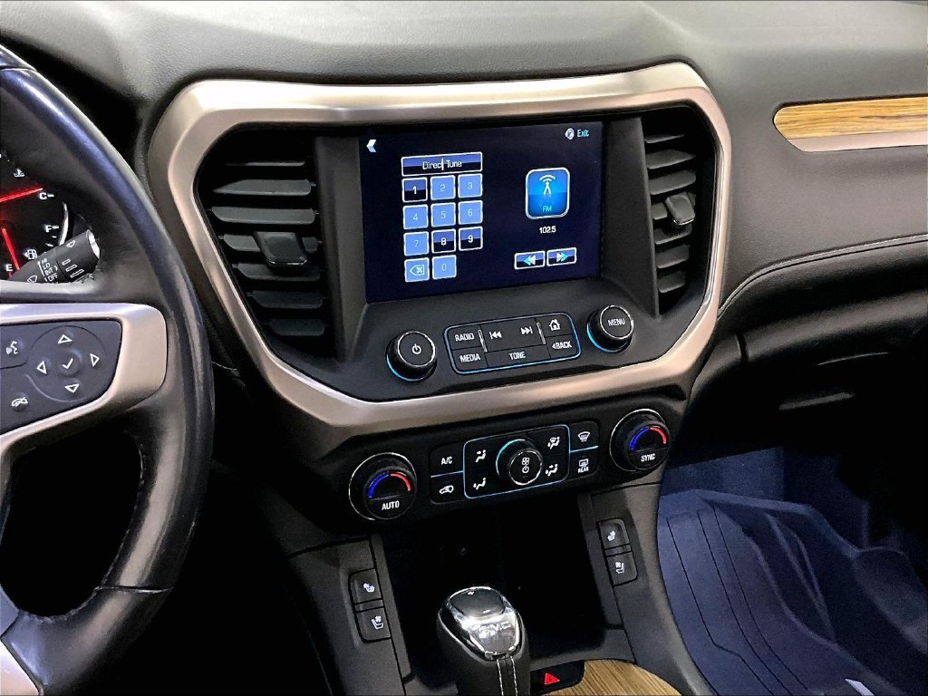 Used 2018 GMC Acadia Denali w/ Technology Package AWD/4WD image 9