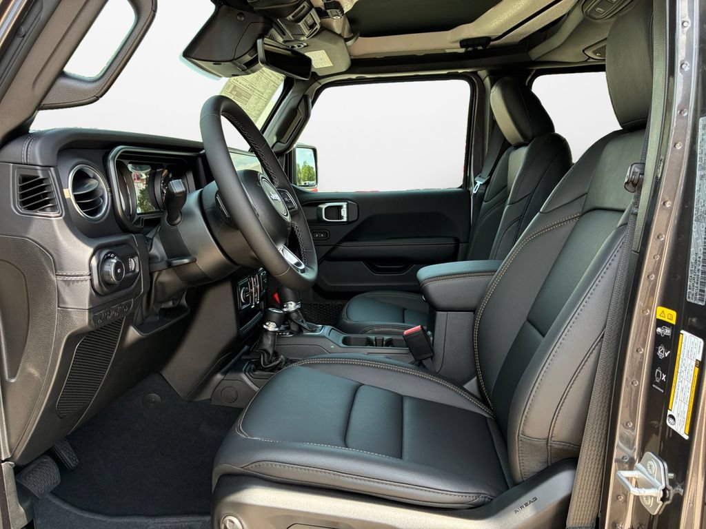New 2026 Jeep Wrangler Unlimited Sahara AWD/4WD image 19