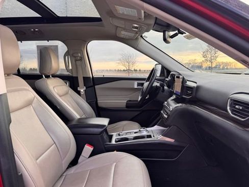 Used 2020 Ford Explorer Limited w/ Class III Trailer Tow Package image 22