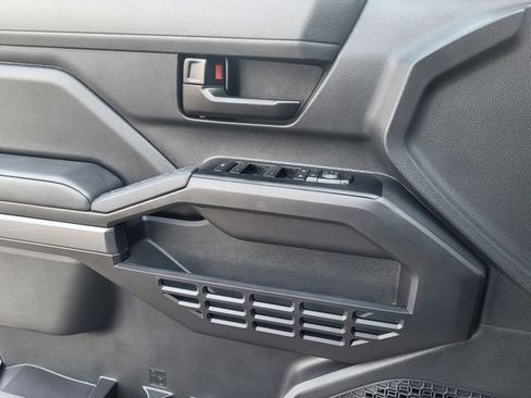 Used 2025 Toyota Tacoma SR5 image 13