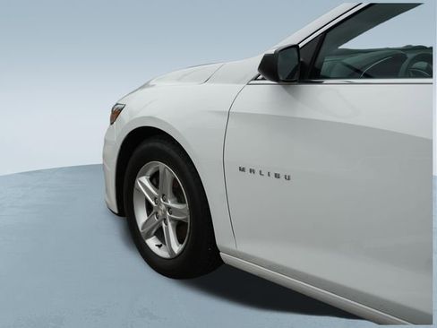 Used 2023 Chevrolet Malibu LT FWD image 35