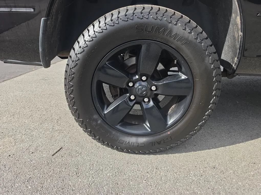 Used 2015 RAM 1500 Express w/ Black Ram 1500 Express Group AWD/4WD image 12