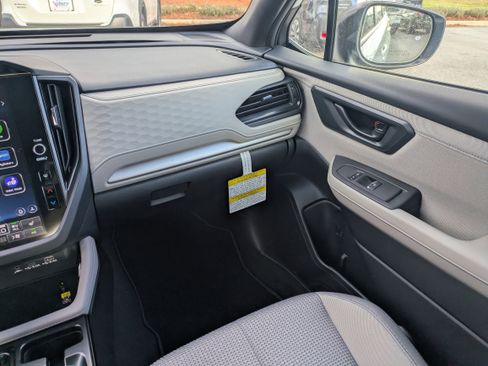 Used 2026 Subaru Forester Premium AWD/4WD image 17