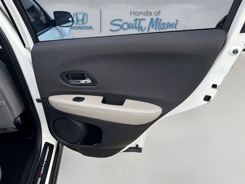 Certified 2019 Honda HR-V LX image 29