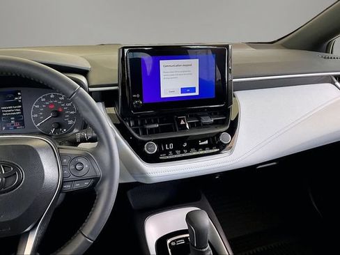 Used 2025 Toyota Corolla SE FWD image 9