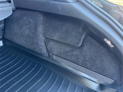 Used 2018 Porsche Panamera 4 AWD/4WD image 43