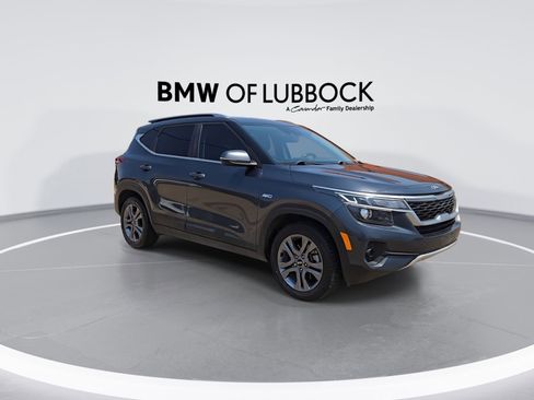 Used 2021 Kia Seltos S AWD/4WD image 2