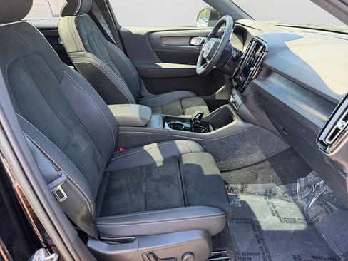 Certified 2023 Volvo XC40 Recharge Ultimate w/ Protection Package Premier AWD/4WD image 8