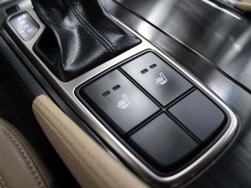 Used 2013 Hyundai Azera LIMITED image 14