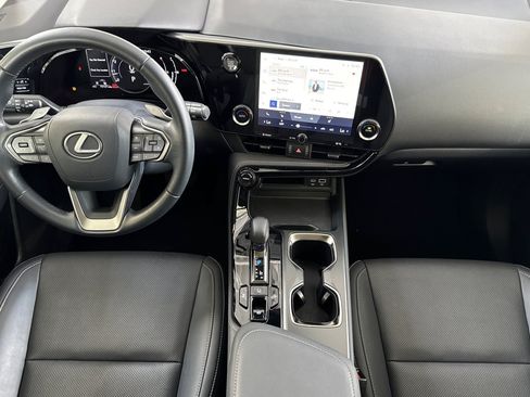 Certified 2024 Lexus NX 250 FWD image 17