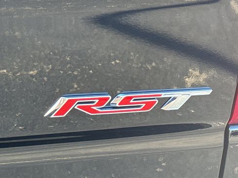Used 2022 Chevrolet Silverado 1500 RST image 10